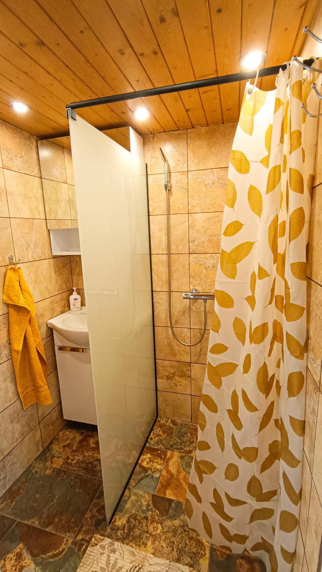 Apartman Kinskych Roznov pod Radhostem Luaran gambar